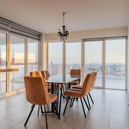 公寓 Penthouse With Outdoor Hottub *