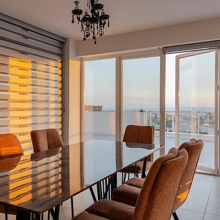 公寓 Penthouse With Outdoor Hottub 利马索尔