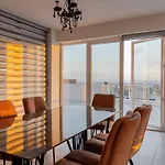 Apartment Penthouse With Outdoor Hottub Limassol
