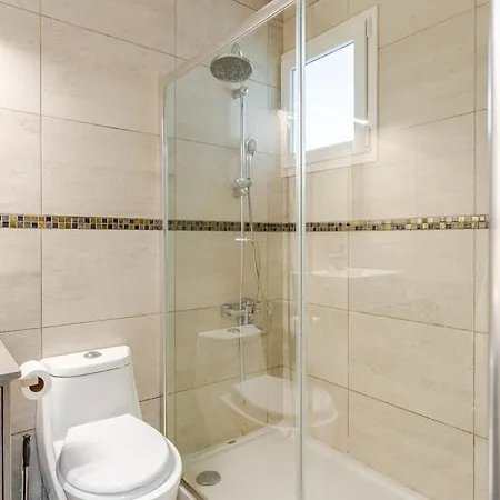 Sky Penthouse With Private Outdoor Hottub Daire Limasol