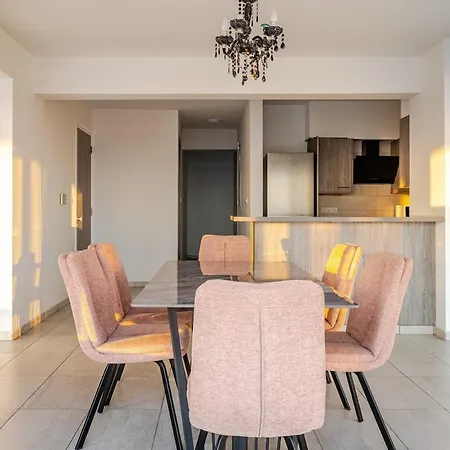 Penthouse With Outdoor Hottub Apartament