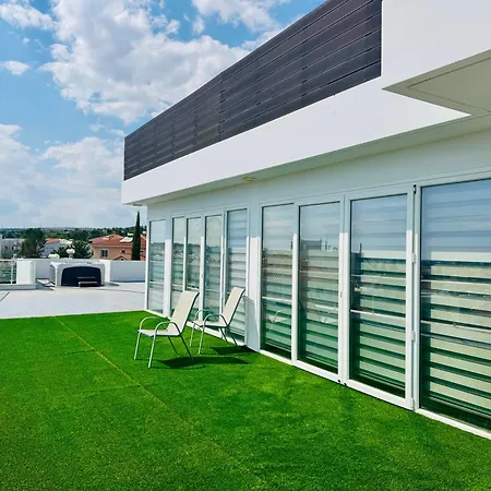 Daire Sky Penthouse With Private Outdoor Hottub *