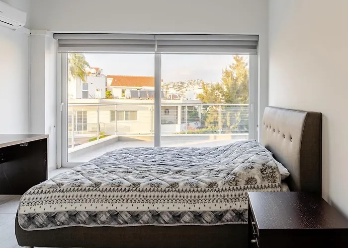 Penthouse With Outdoor Hottub アパート