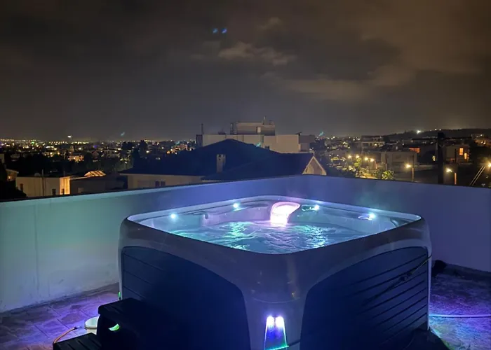 アパート Penthouse With Outdoor Hottub リマソール